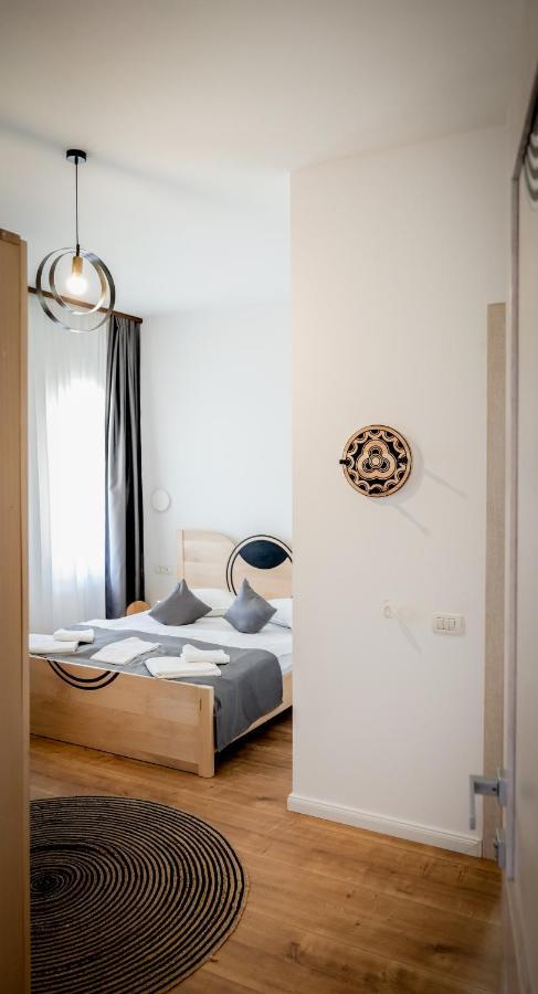 Conacul Olarilor Bed & Breakfast *